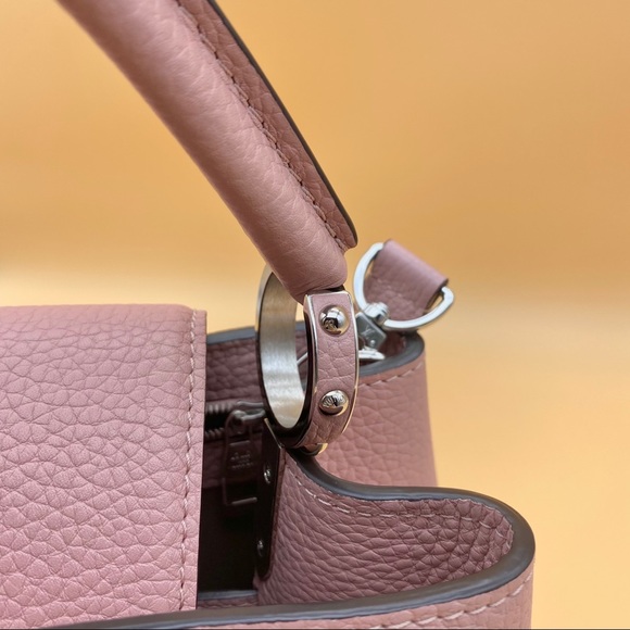 ✈️sold✈️Louis Vuitton CAPUCINES PM,leather bag - Picture 9 of 16
